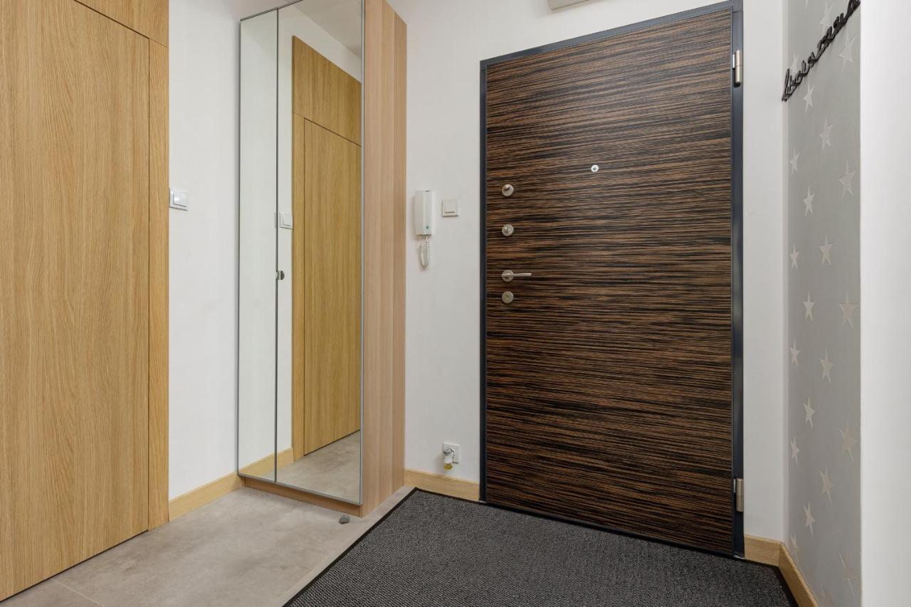 Lägenhet Targowek Pet-friendly With Parking By Renters *
