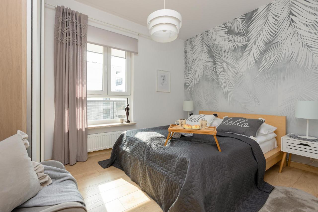 Targowek Pet-friendly With Parking By Renters Lägenhet